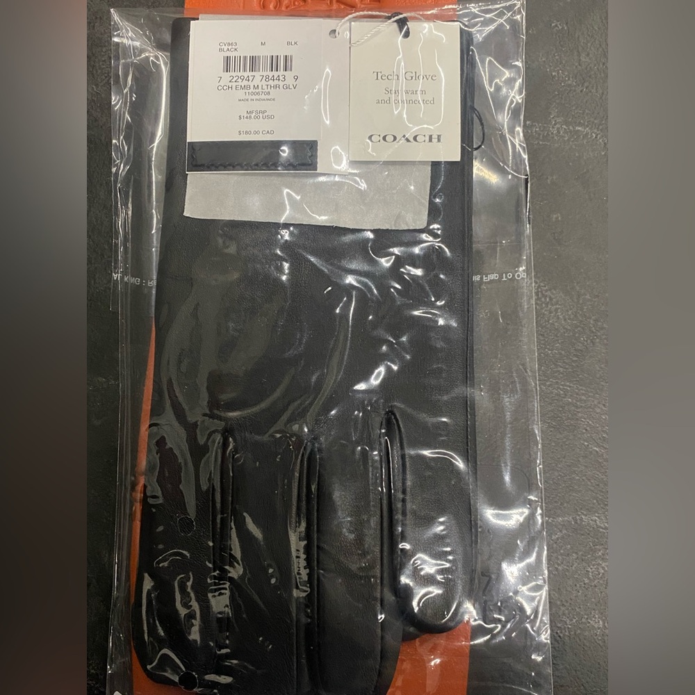 Coach men’s tech leather gloves
